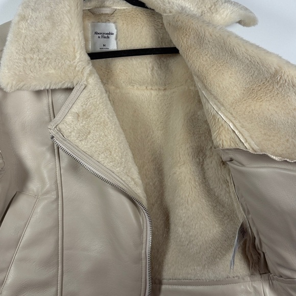 NWOT Abercrombie Cream Faux Leather Jacket - Picture 5 of 7